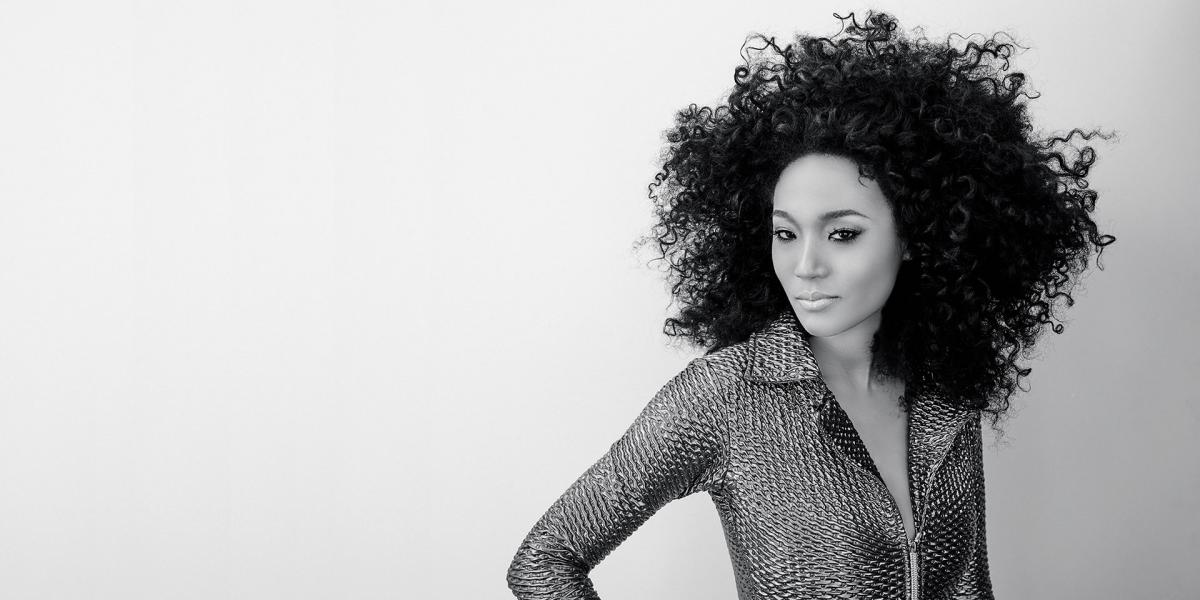 Judith Hill headshot