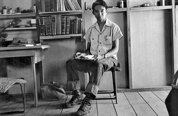 Harvey Akio Itano graduated from the University of California, Berkeley, with a bachelor’s degree in chemistry, but missed his commencement exercises due to his forced removal. After the war, he helped discover the genetic cause of sickle cell anemia while working with Dr. Linus Pauling at California Institute of Technology in 1949. Historical photo by Dorothea Lange, Walerga Assembly Center, Sacramento, California, 1942.