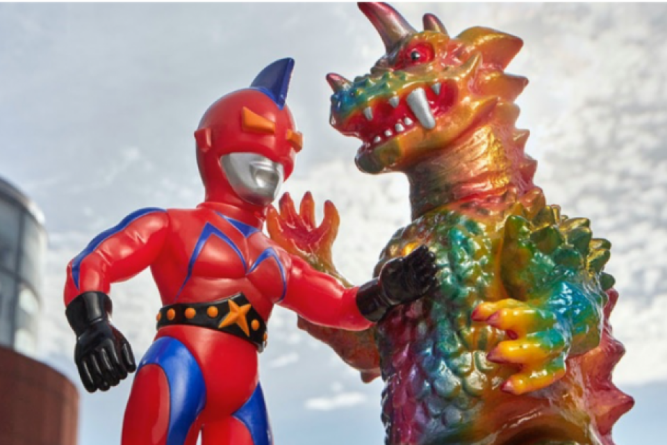 Kaiju vs Heroes