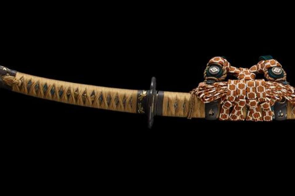 Tanaka School Tachi koshirae with a design of dragonflies and family crest