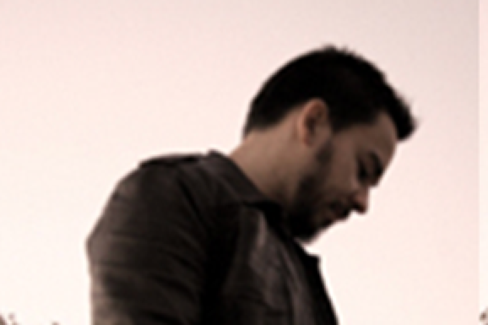 mike shinoda 4 photos